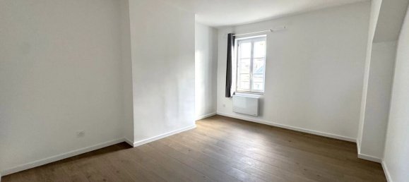 2 bedrooms Apartment in Compiegne, France No. 152538 7