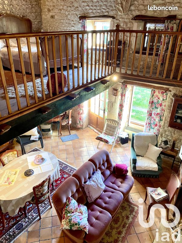 2 chambres Maison à Saint-Porchaire, France No. 100967