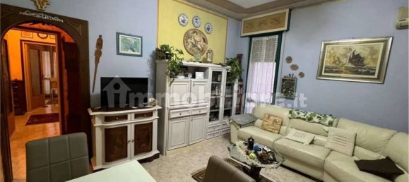 Apartamento de 3 dormitorios en Voghera, Italy No. 354464 9