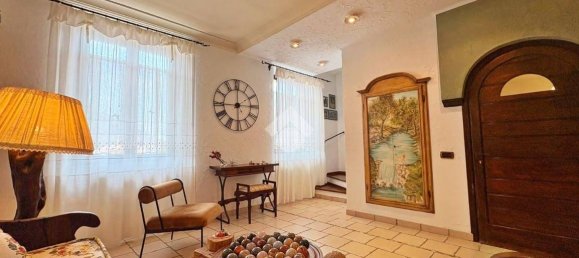 Квартира с 2 спальнями в Гвальдо Тадино, Италия № 357074 6