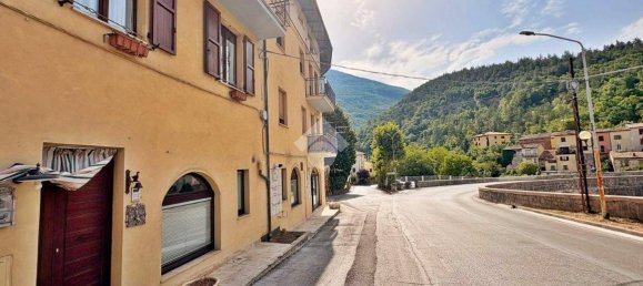 Квартира с 2 спальнями в Гвальдо Тадино, Италия № 357074 37