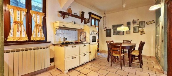 Квартира с 2 спальнями в Гвальдо Тадино, Италия № 357074 20