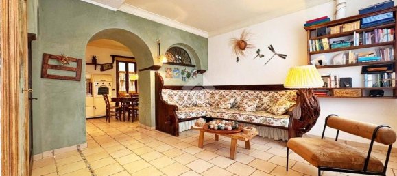 Квартира с 2 спальнями в Гвальдо Тадино, Италия № 357074 4