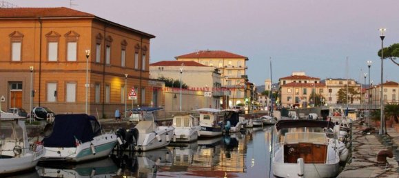 12 rooms Villa in Viareggio, Italy No. 22480 93