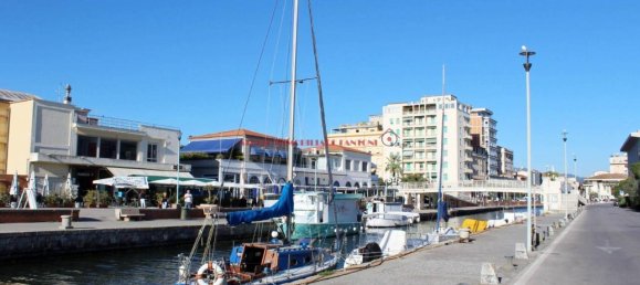 12 rooms Villa in Viareggio, Italy No. 22480 97