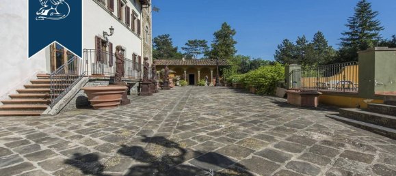 2 bedrooms Villa in Borgo San Lorenzo, Italy No. 306268 2