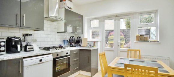 2 chambres Appartement à Plaistow, United Kingdom No. 11446 3