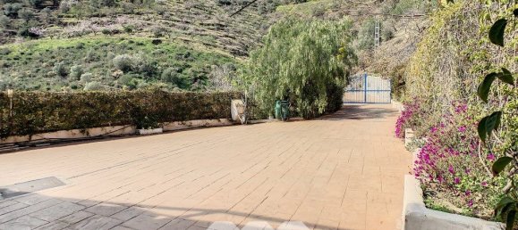 3 bedrooms House in Arenas, Spain No. 58082 87