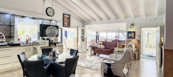 3 bedrooms House in Arenas, Spain No. 58082 64