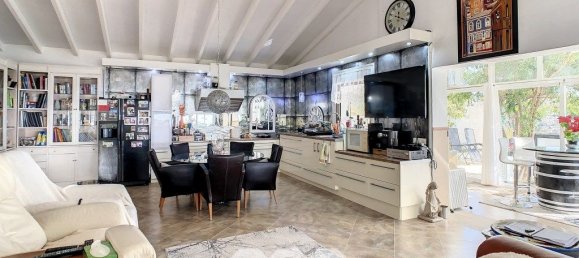 3 bedrooms House in Arenas, Spain No. 58082 57