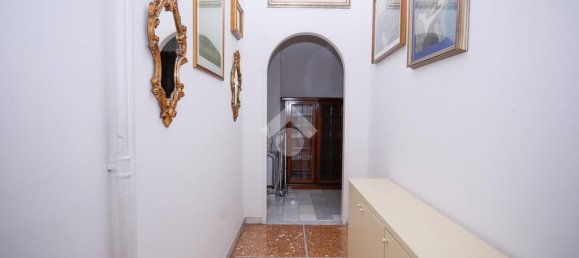 1 bedroom Apartment in Rome, Italy No. 371406 3