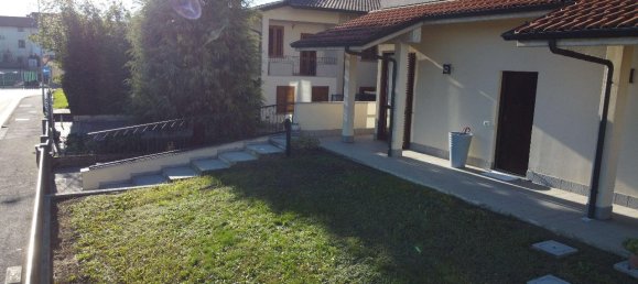 Casa de 5 divisões em Fornovo San Giovanni, Italy N.º 31692 9