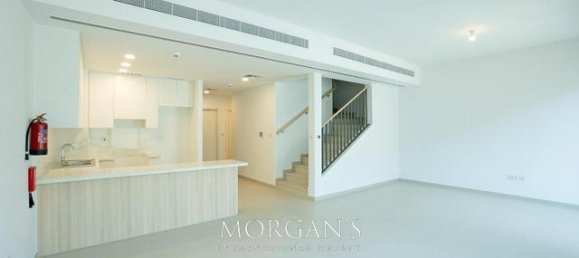 3 bedrooms Villa in Dubai Land, UAE No. 45814 3