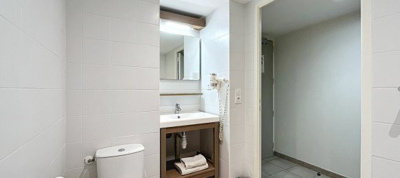 Apartamento de 1 dormitorio en Orleans, France No. 219212 4