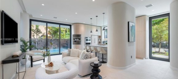 4 dormitorios dúplex en venta en Miami, Miami-Dade, Florida, USA № 615709 22
