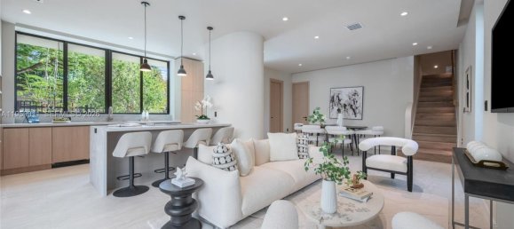 4 dormitorios dúplex en venta en Miami, Miami-Dade, Florida, USA № 615709 21