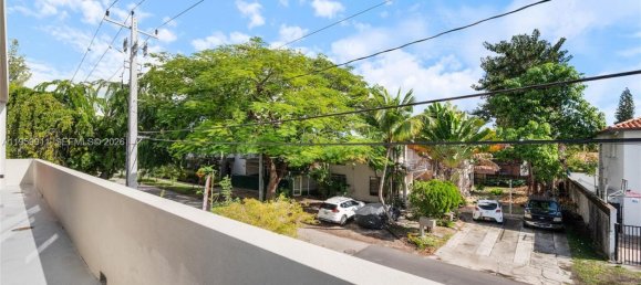 4 dormitorios dúplex en venta en Miami, Miami-Dade, Florida, USA № 615709 4
