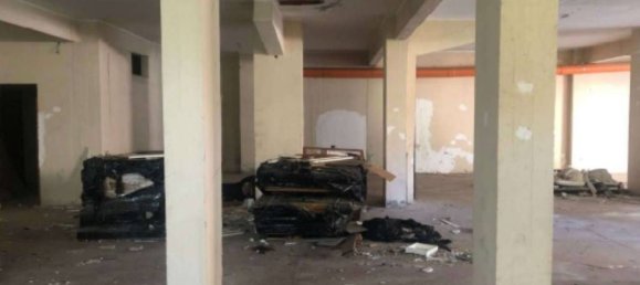 Коммерческая недвижимость 334м² в Чистерна Ди Латина, Италия № 346450 6