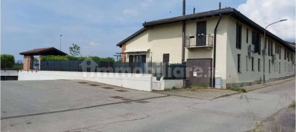 1 bedroom Garage in Chieri, Italy No. 10326 3
