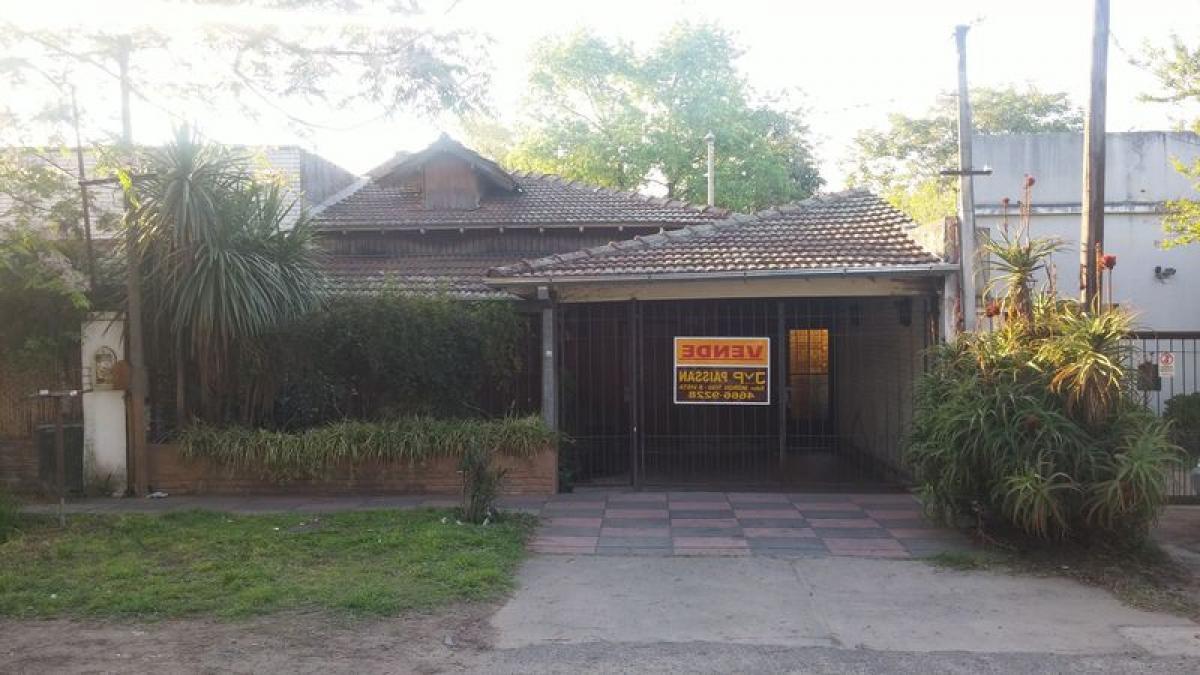 3 bedrooms House in San Miguel, Argentina No. 10830