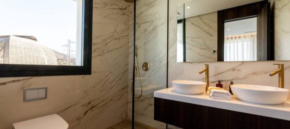 4 غرف نوم فيلا في Nueva Andalucia, Spain رقم 2899 4