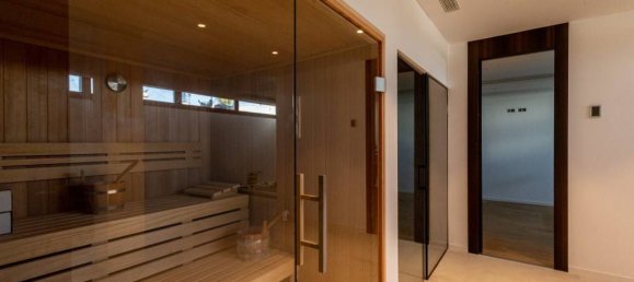 4 غرف نوم فيلا في Nueva Andalucia, Spain رقم 2899 13