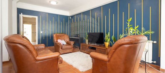 4 Schlafzimmer Haus in Corroios, Portugal, Nr. 23177 7