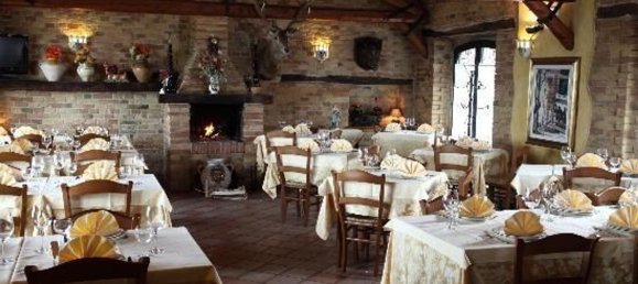 160m² Commercial property in Viareggio, Italy No. 155003 4