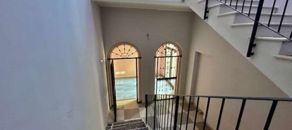 10-salle Appartement à Mirandola, Italy No. 271733 5