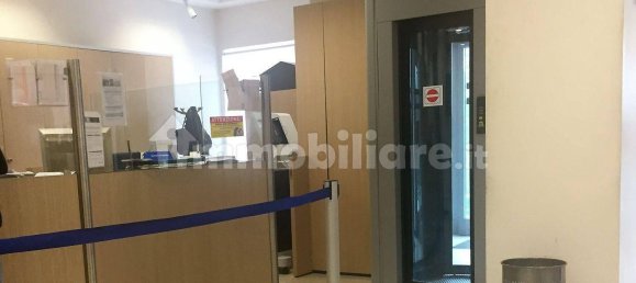 251m² Commercial property in Lecco, Italy No. 319653 5