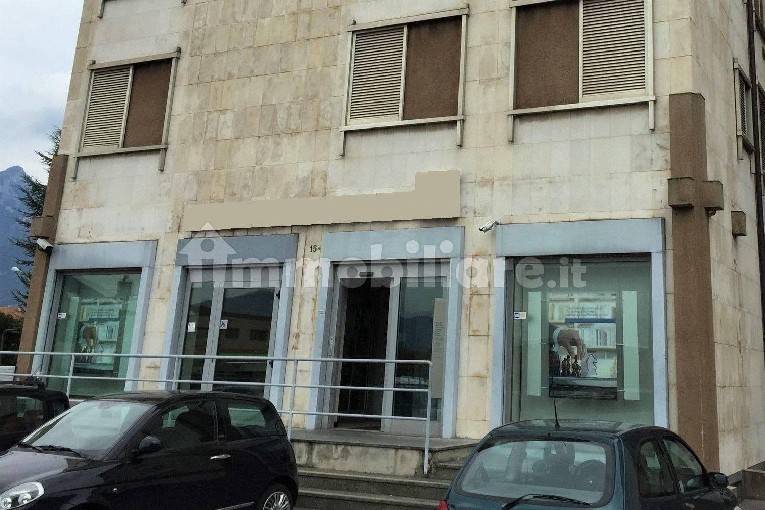 251m² Commercial property in Lecco, Italy No. 319653