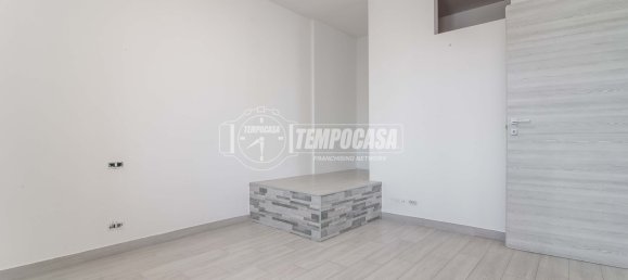 3-Zimmer Villa in Guanzate, Italy, Nr. 275845 5