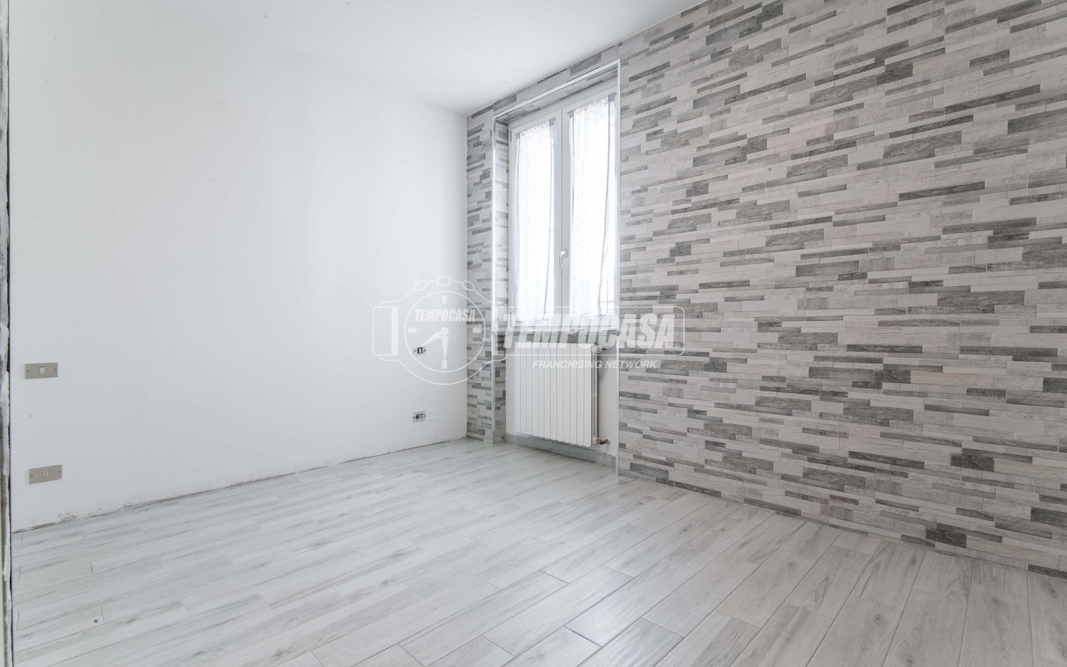 3-Zimmer Villa in Guanzate, Italy, Nr. 275845