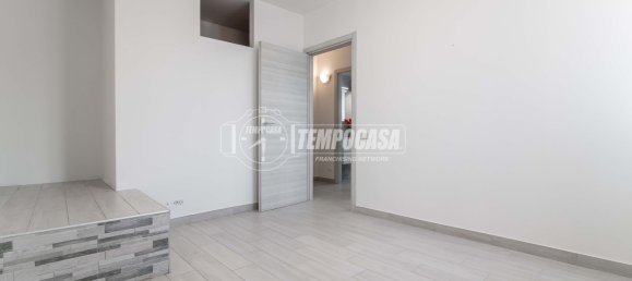 3-Zimmer Villa in Guanzate, Italy, Nr. 275845 6