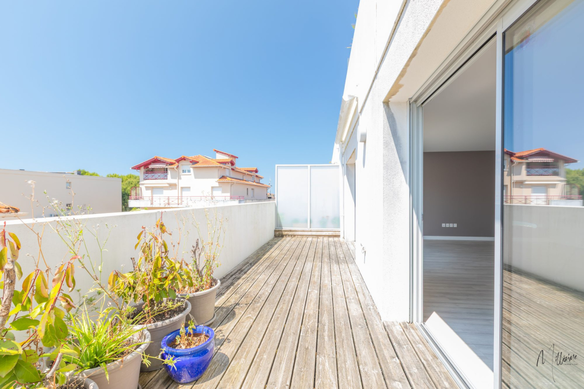 Квартира с 2 спальнями в Англет, Франция № 294167