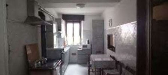 3 rooms Apartment in Golasecca, Italy No. 185090 4