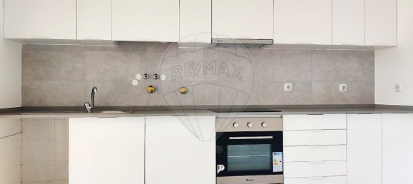 3 bedrooms House in Cascais, Portugal No. 179605 16