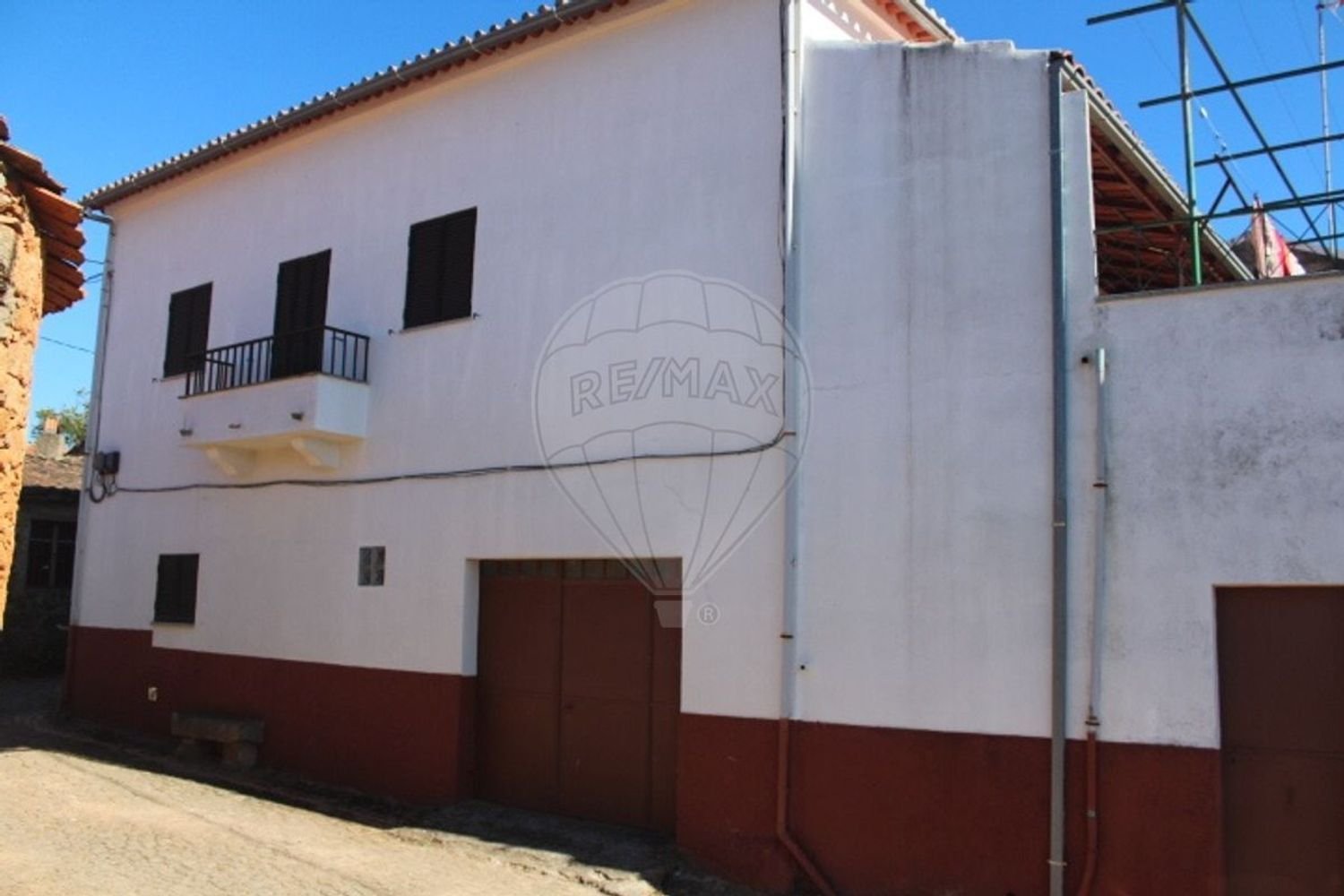 4 bedrooms House in Aranhas, Portugal No. 180758