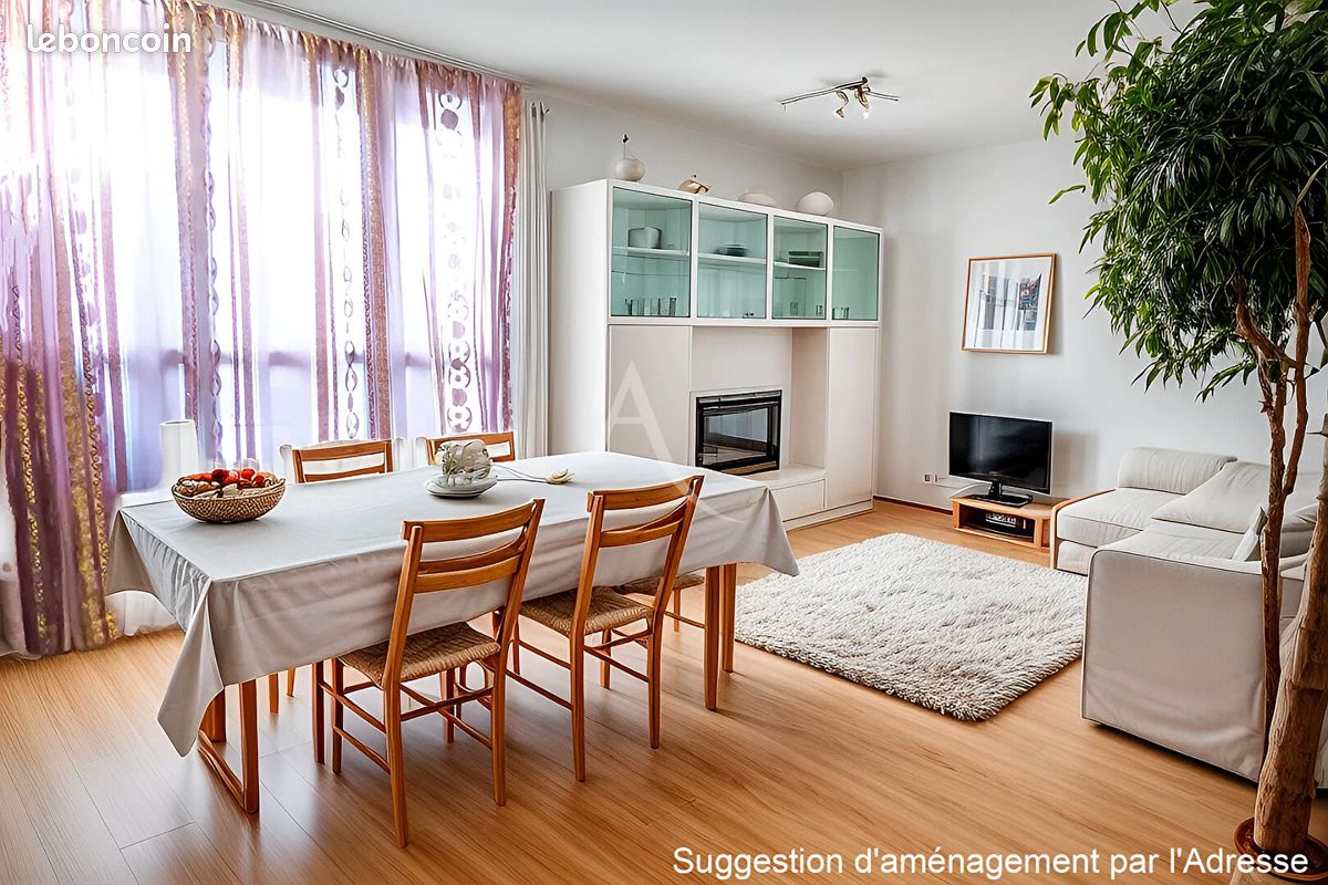 3 chambres Appartement à Neuilly-sur-Marne, France No. 161981