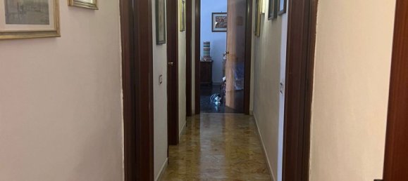 8-salle Appartement à Lecce, Italy No. 260004 5