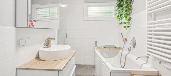 8 rooms House in Pinneberg, Germany No. 40507 8