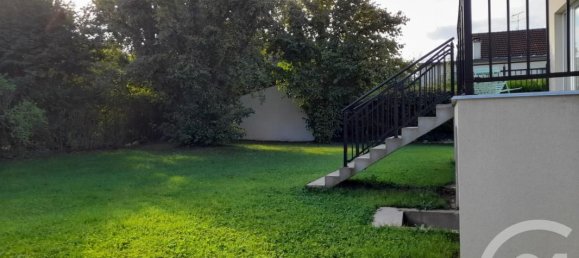 2 bedrooms House in Montgeron, France No. 171508 4