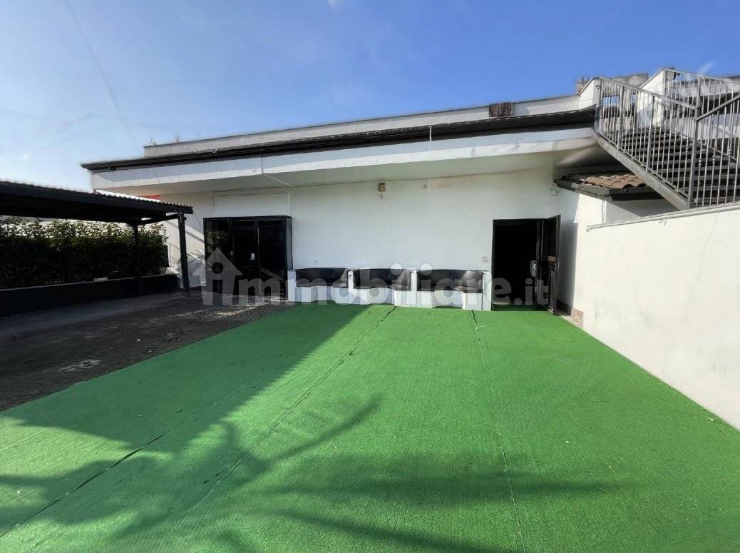 3-Zimmer Gewerbliche Immobilie in Fagnano Olona, Italy, Nr. 94100