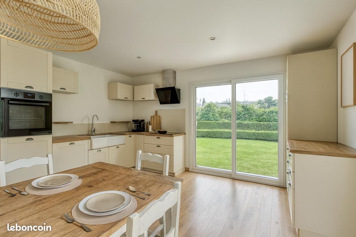 3 bedrooms House in Soullans, France No. 285051