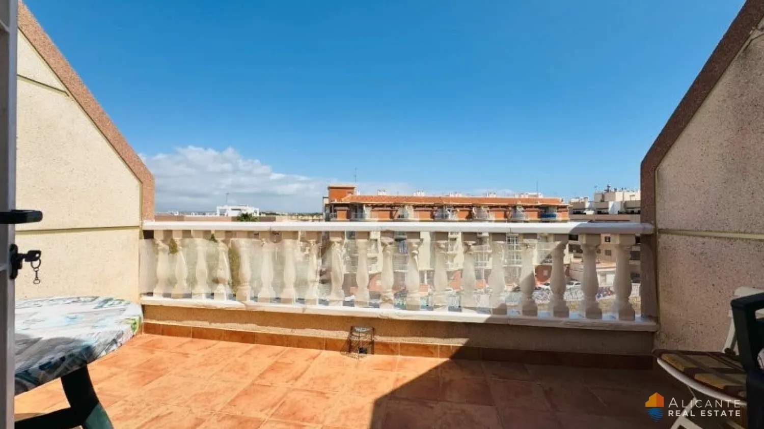 2 bedrooms Penthouse in Torrevieja, Spain No. 169078