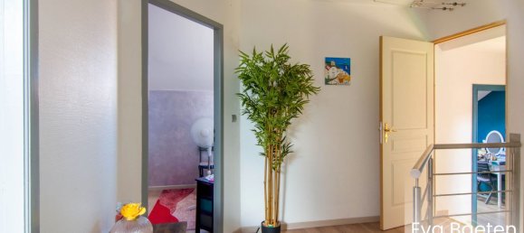 Casa de 4 dormitorios en Terville, France No. 234348 4