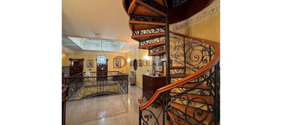 9 bedrooms House in Torredonjimeno, Spain No. 154755 3