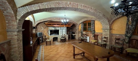 9 bedrooms House in Torredonjimeno, Spain No. 154755 4