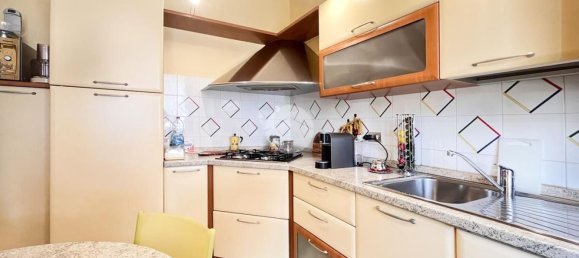 4 bedrooms House in Zevio, Italy No. 373369 9