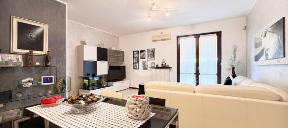 4 bedrooms House in Zevio, Italy No. 373369 6